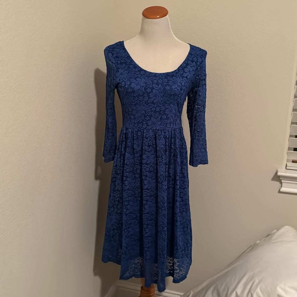 Lace dress